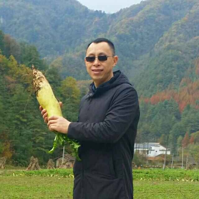 墨迹男的第一张照片--德化相亲网