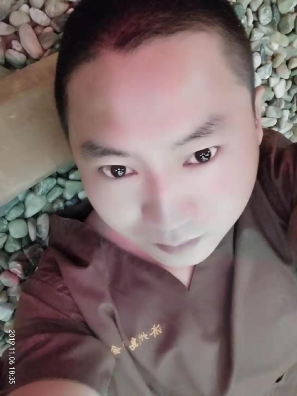 红枫叶的第一张照片--德化相亲网