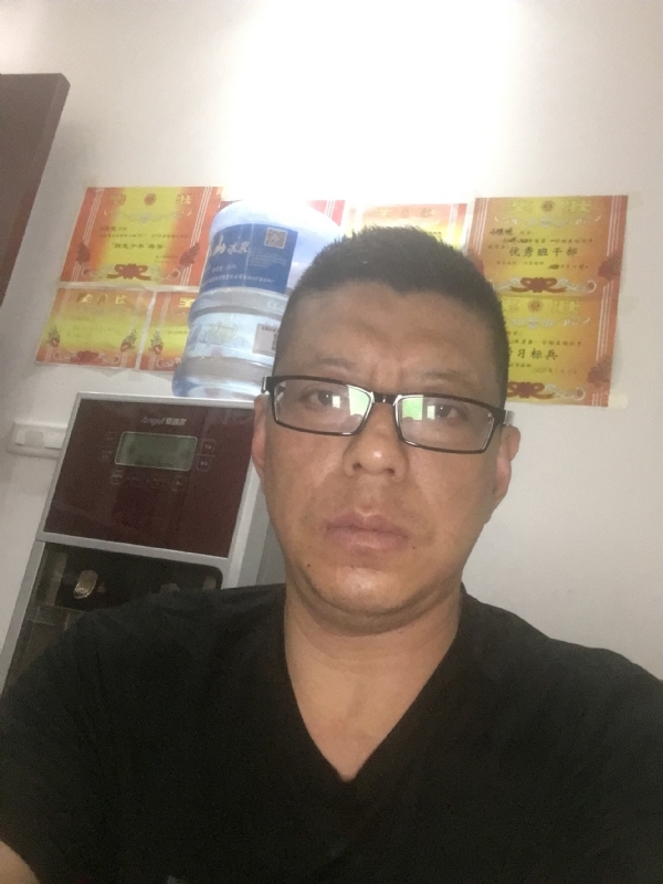 牵手的第一张照片--德化相亲网