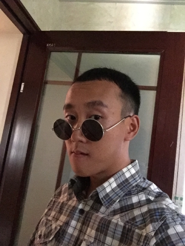 悲喜的第一张照片--德化相亲网