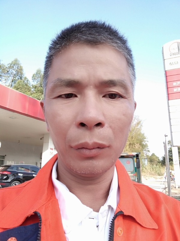 静候缘分的第一张照片--德化相亲网