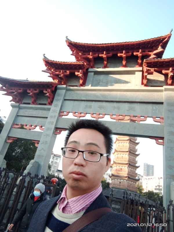 碧血丹心的第一张照片--德化相亲网