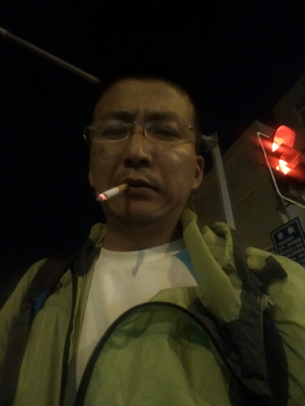 认真的生活的第一张照片--德化相亲网