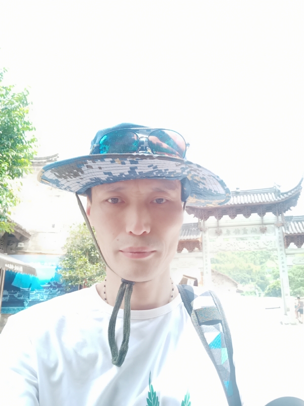 童群海的第一张照片--德化相亲网
