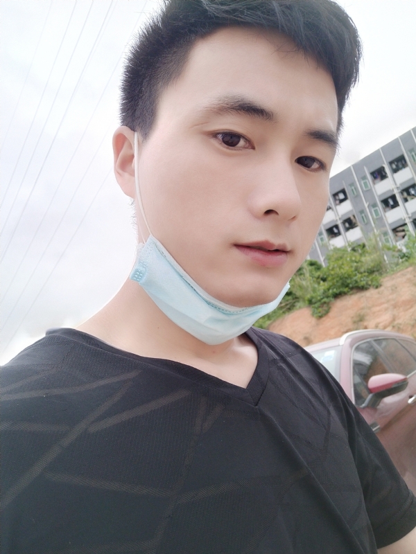 何凡的第二张照片--德化相亲网
