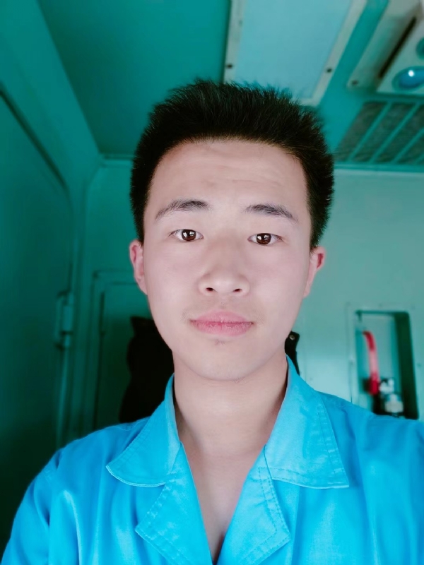 生而为人的第四张照片--德化相亲网