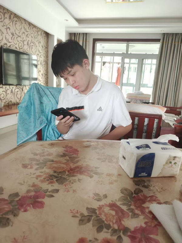 铁在烧的第一张照片--德化相亲网