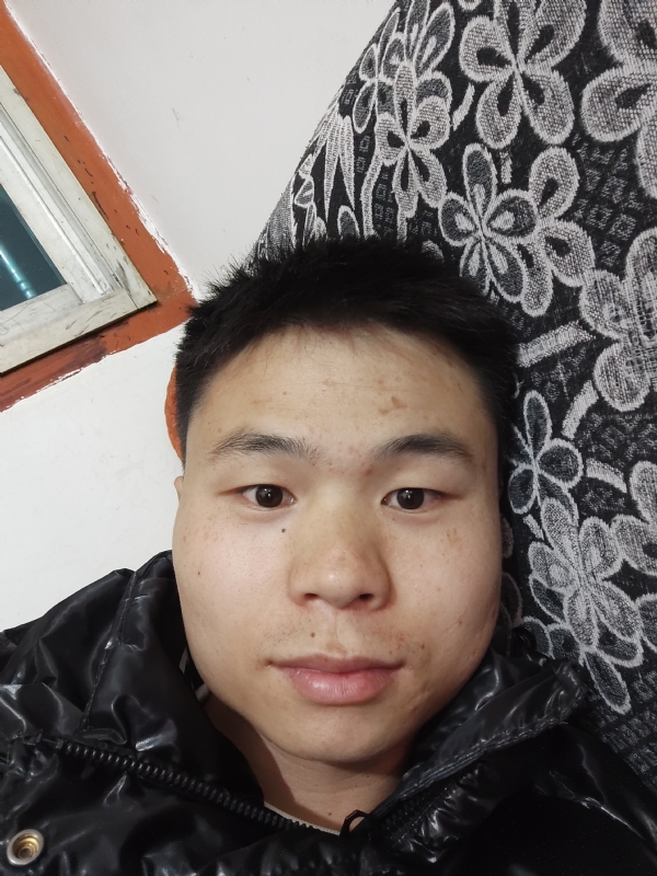 麒麟区幼儿园扛把子的第三张照片--德化相亲网